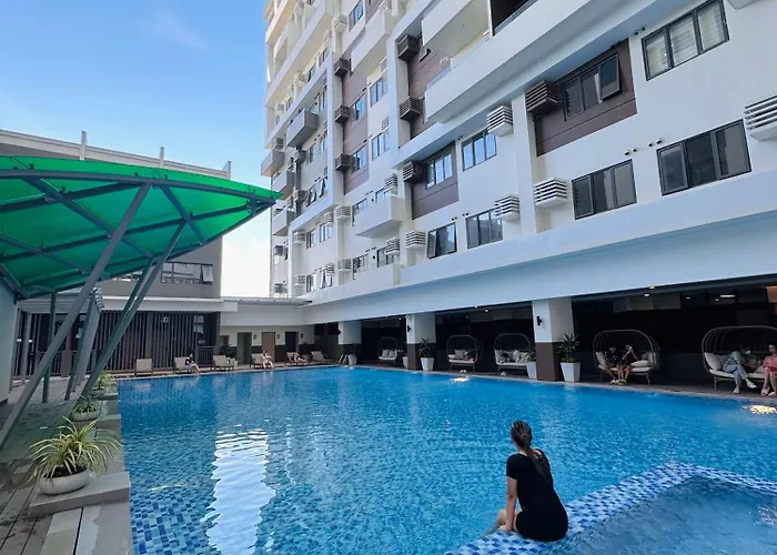 Anaiah's With Balcony Near It Park - Pool & Gym Fun * Cebu