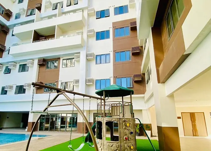 Anaiah's With Balcony Near It Park - Pool & Gym Fun * Cebu
